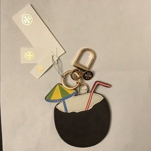 🥥NWT !! Tory Burch Coconut Key Fob !!🌴